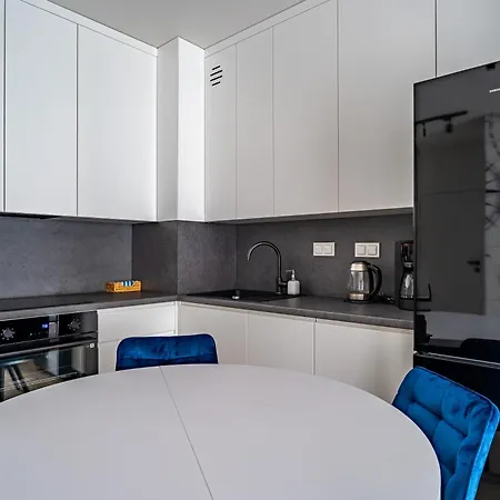 Apartamento Popieluszki Modern By Solarento